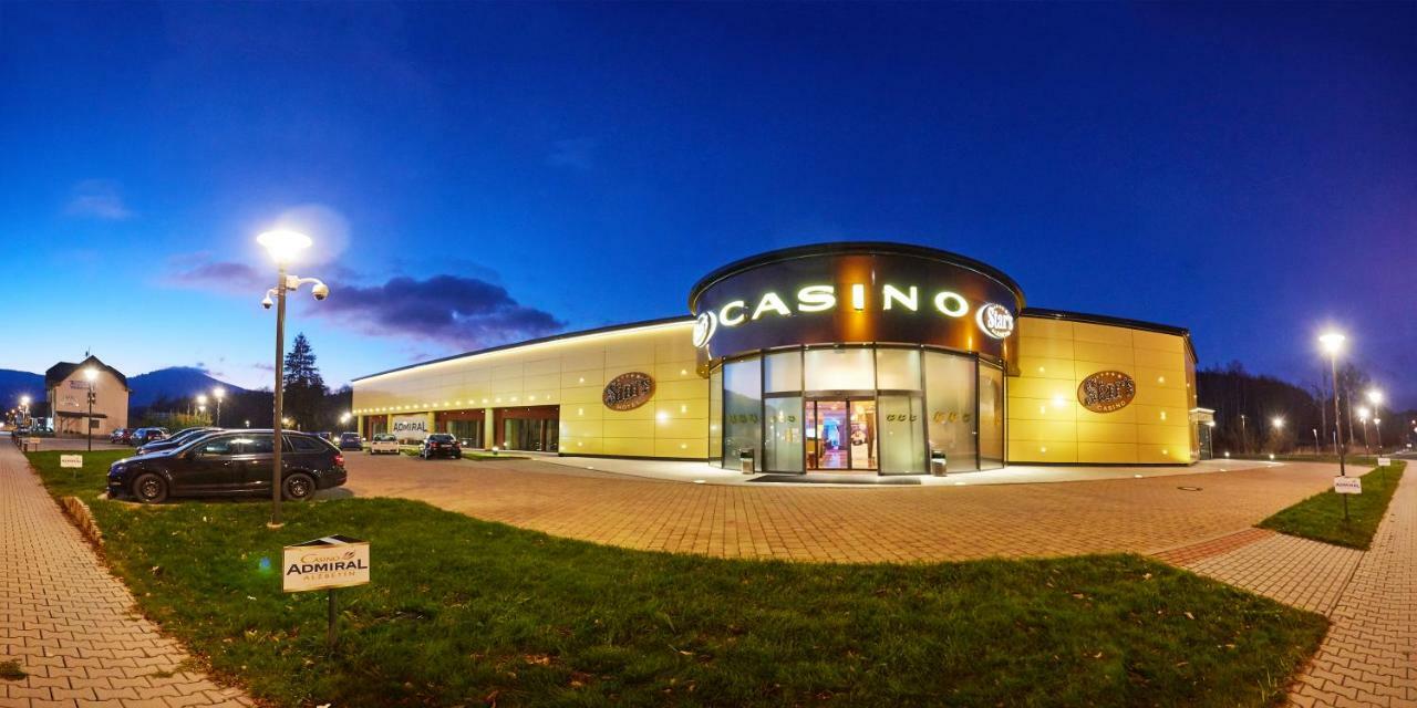 Casino&Hotel Admiral Alzbetin Железна Руда Екстер'єр фото